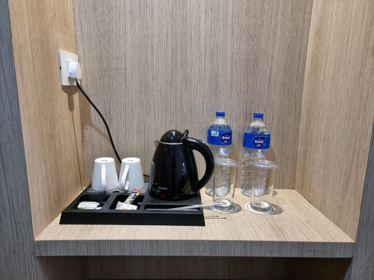 尼尔瓦纳豪华国际酒店 Paklihwa 外观 照片